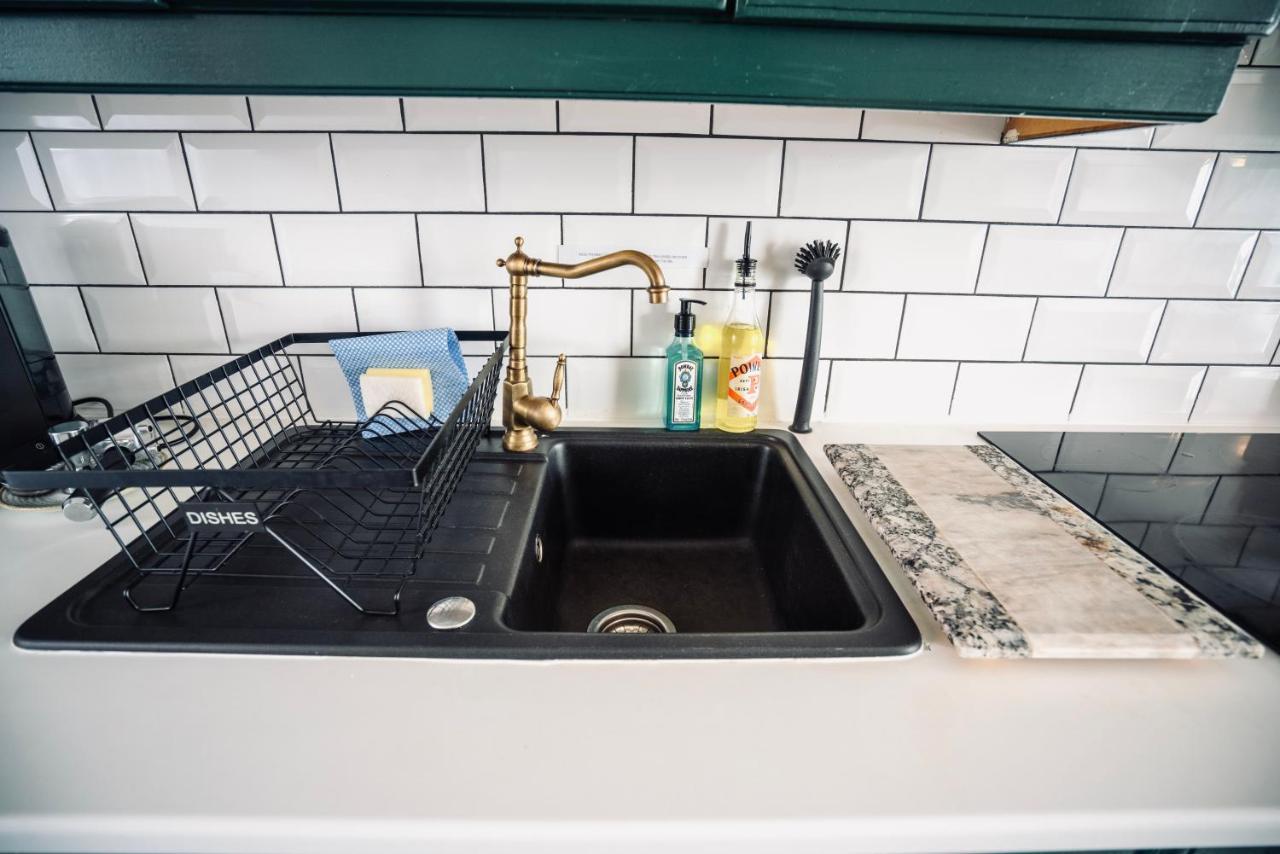 A Stylish 2 Bed Apartment In Cobh Town - Lux Stay Ngoại thất bức ảnh